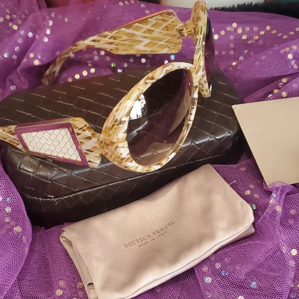 Bottega Veneta Sunglasses